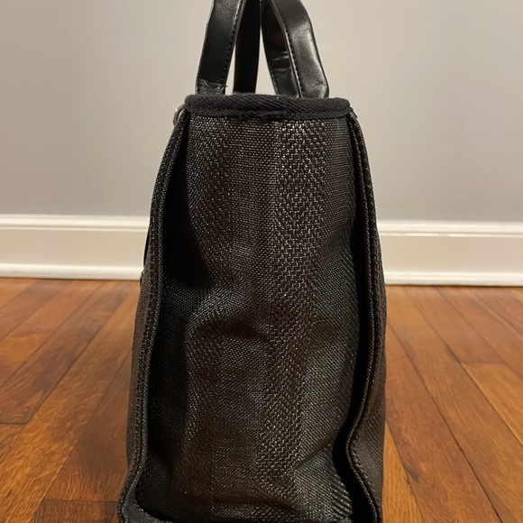 Beautiful Channel Striped Tote. Like New - Picture 4 of 12